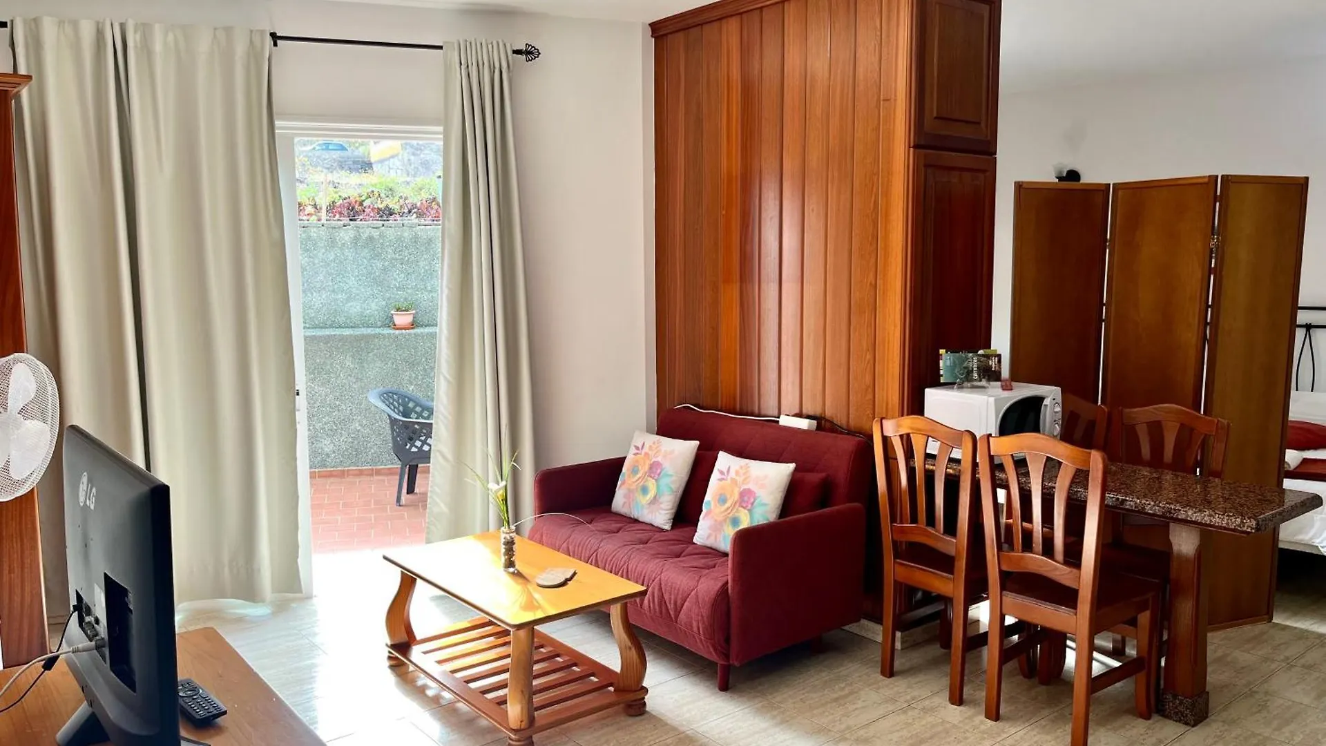 Apartamentos Edalmar Frontera 0*,  Spain
