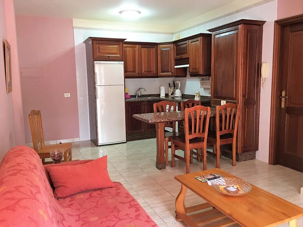 Apartamentos Edalmar Frontera Apartment